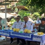 Bupati Ngawi Ony Anwar Harsono  Peduli Petani Melon modern